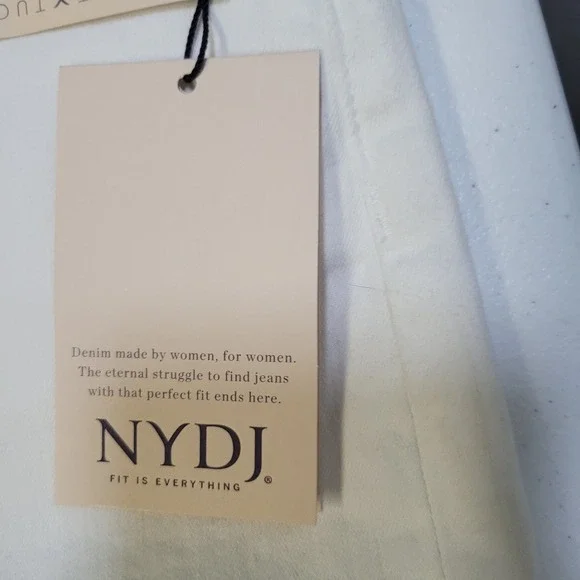 NYDJ Briella White Denim Shorts Lift Tuck Technology Bermuda Size 16 Tags New - Picture 9 of 10